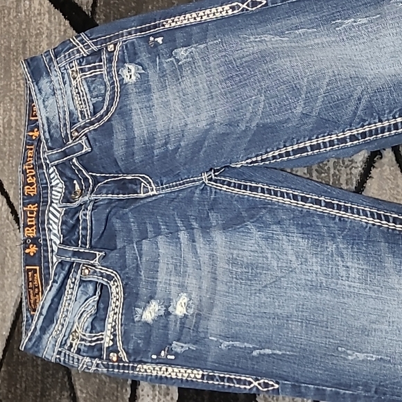 ROCK REVIVAL BECKY EASY-FIT CAPRI DENIM JEAN - Picture 6 of 16